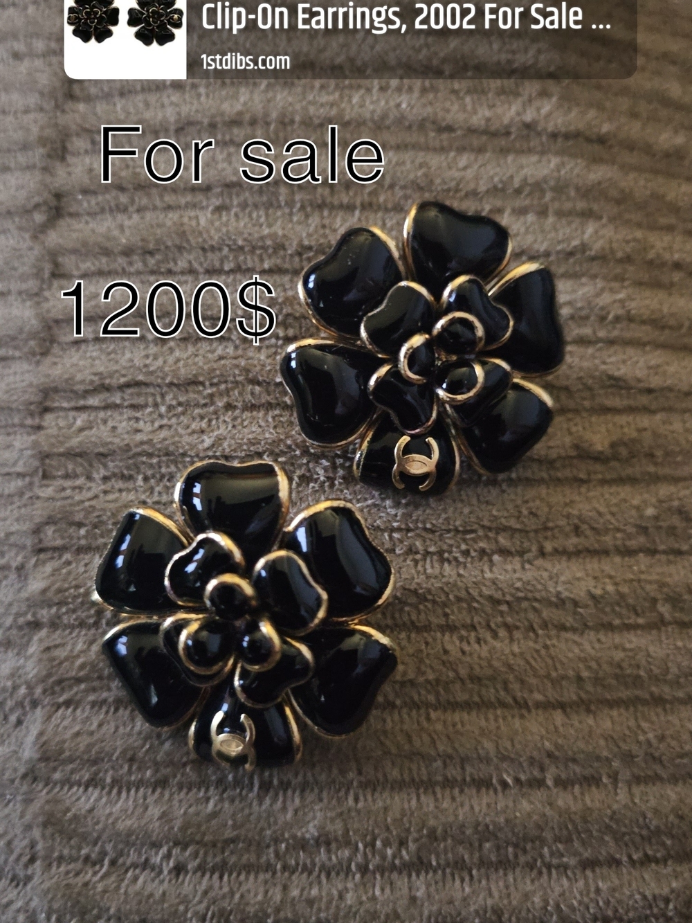 CHANEL Black and Gold Flower Clip-On Earrings